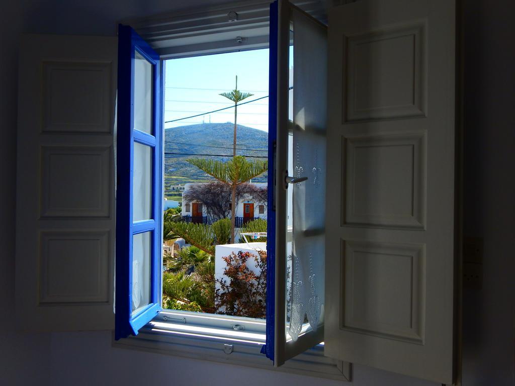 Evgenia Rooms And Apartments Folegandros Town Экстерьер фото